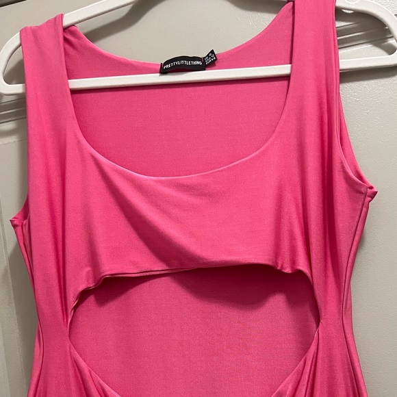 PrettyLittleThing Pink Cut Out Mini Dress - Picture 3 of 4